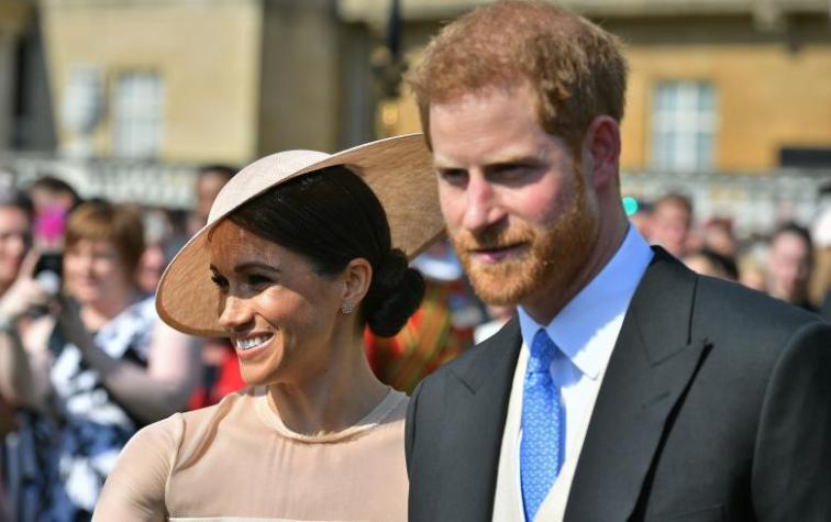 Meghan Markle y el Príncipe Harry hacen su primera aparición oficial como marido y mujer