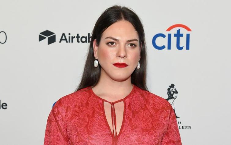 Un libro, teatro y más cine: Daniela Vega viene "con mucha energía"