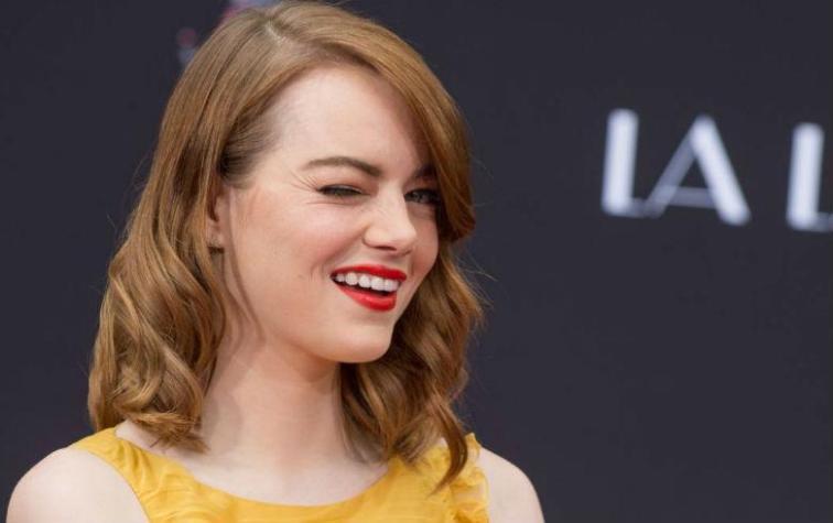 Emma Stone coquetea con famoso idol de KPop