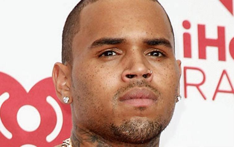 Chris Brown enfrenta demanda por violación