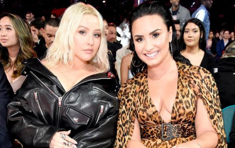 Christina Aguilera presentó himno a la mujer en los Billboard junto a Demi Lovato