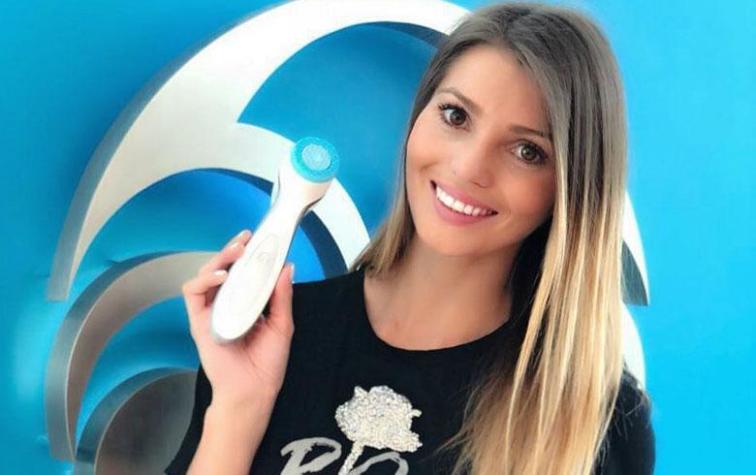 Faloon Larraguibel y su hija Luciana evidencian parecido con coqueta selfie