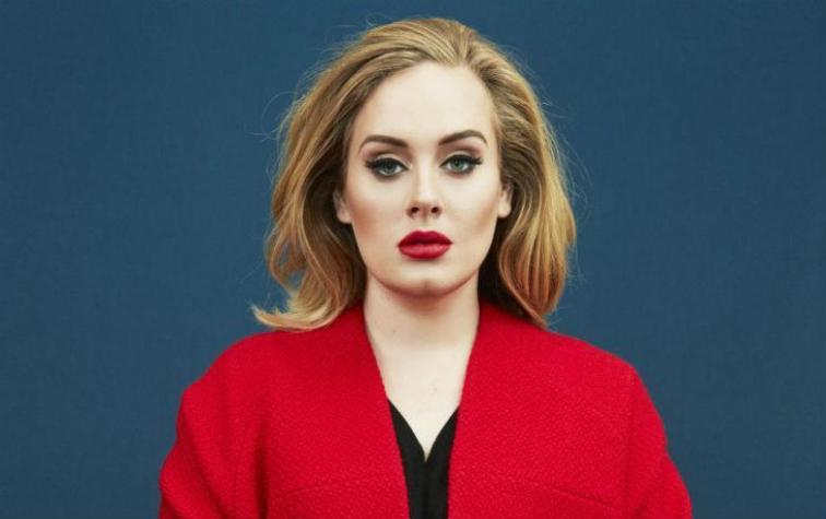 Adele celebró sus 30 años con fiesta temática de Titanic