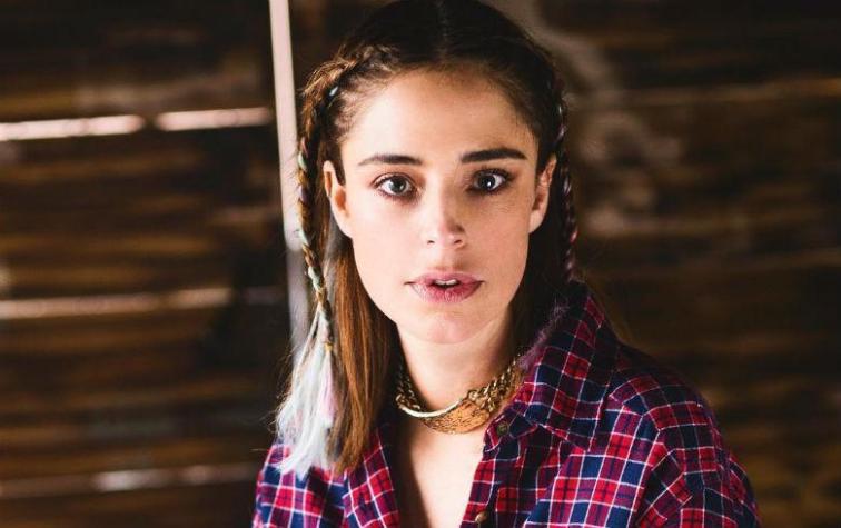 Marcela del Valle muestra por primera vez a su guagüita