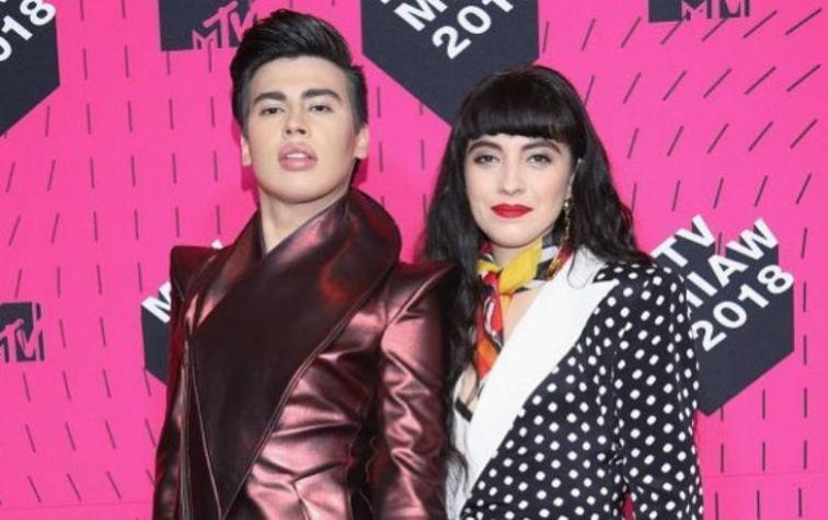 Mon Laferte usó 6 looks distintos para los MTV Miaw 2018