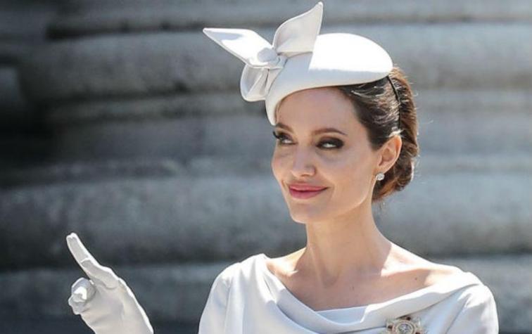 El look "royal" de Angelina Jolie que encantó al mundo 