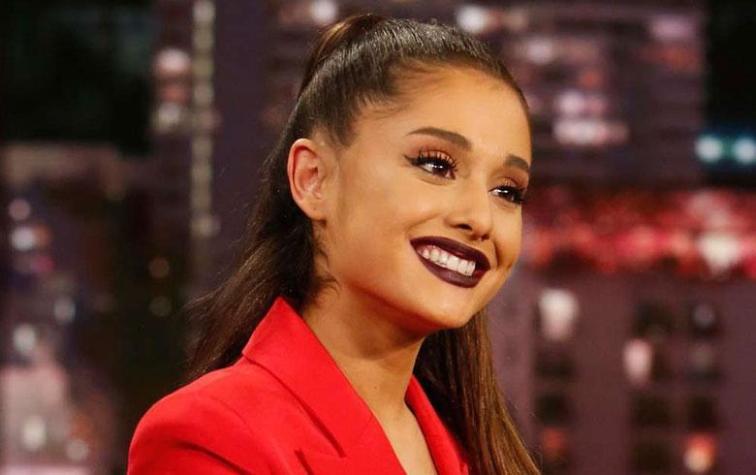 Prensa estadounidense da con el anillo de compromiso de Ariana Grande