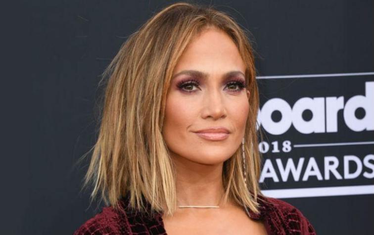 Jennifer Lopez se luce bailando junto a la hija de su novio