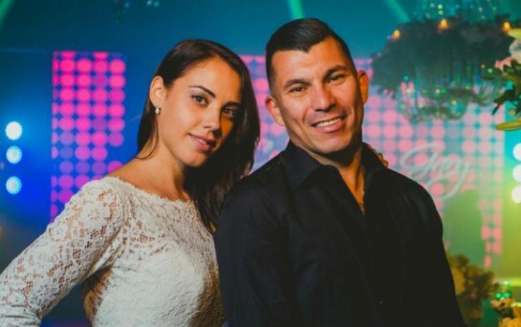 Esposa de Gary Medel reveló triste momento que vivió junto al futbolista
