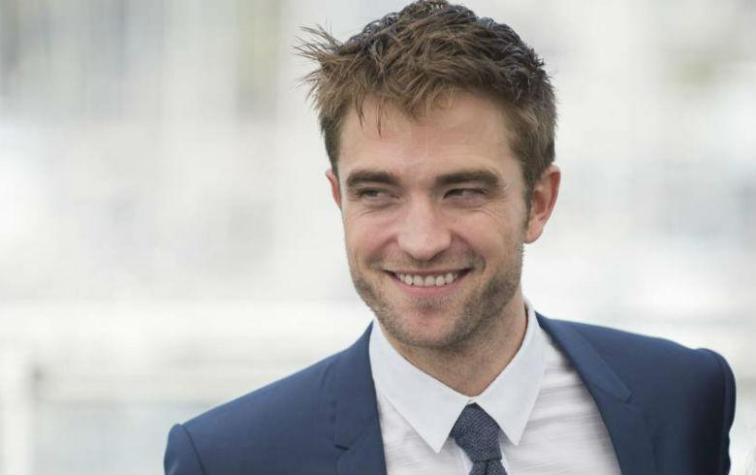 Captan a Robert Pattinson a los besos con reconocida actriz