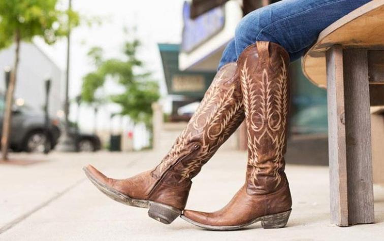 Conocida tienda lleva la bota vaquera al extremo