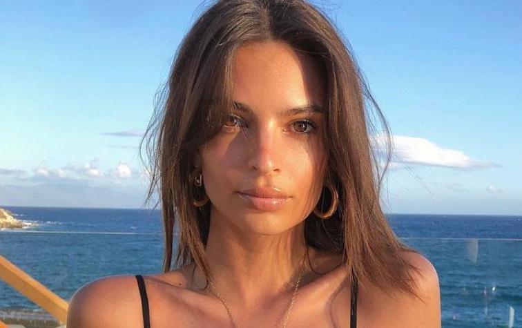 Emily Ratajkowski por fin muestra su anillo de compromiso