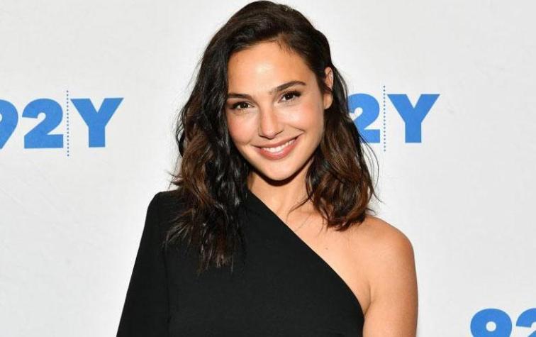 Gal Gadot es captada de cita con su marido sin una gota de maquillaje