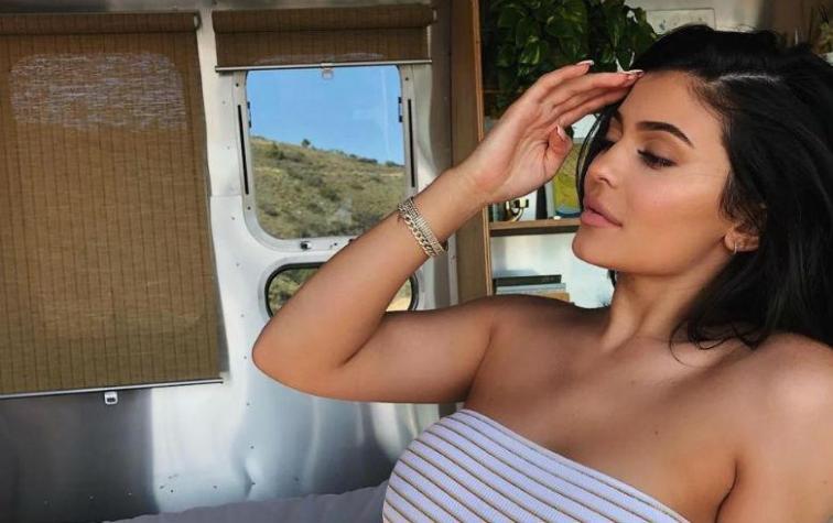 “Me duele la cabeza”: La nueva pose que reina en redes sociales