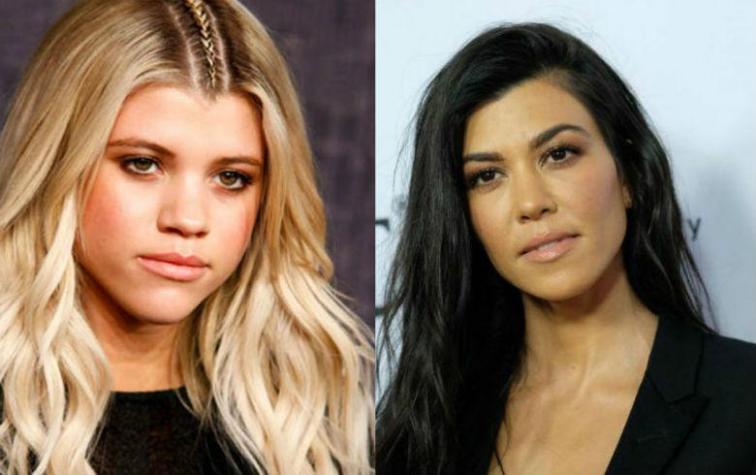 Comparan fotos en bikini de Sofia Richie y Kourtney Kardashian