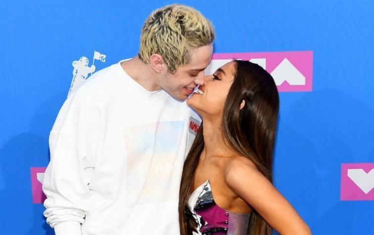 Ariana Grande y Pete Davidson sacan suspiros en la red carpet de los MTV VMA’s