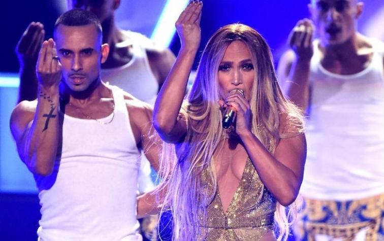 La polémica expresión de Kylie Jenner durante la presentación de JLo