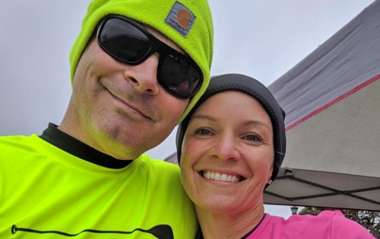 Se vio obligada a "besarlo" en la primera cita para salvarle la vida