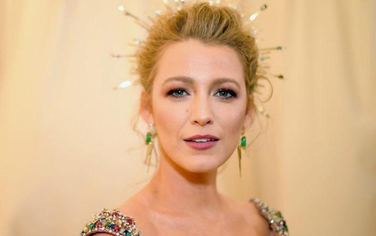 La historia tras la inocente foto de infancia de Blake Lively como “Spice Girl”