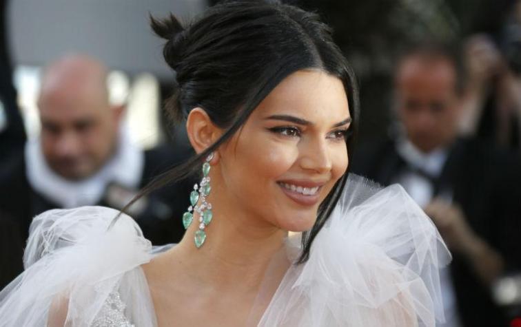 Kendall Jenner es captada muy acaramelada con nueva conquista