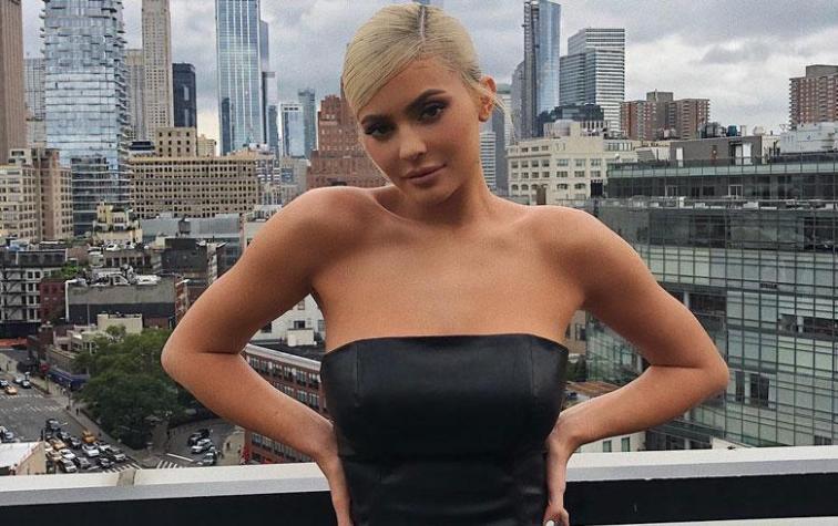 ¡Kylie Jenner está más curvilínea que nunca!