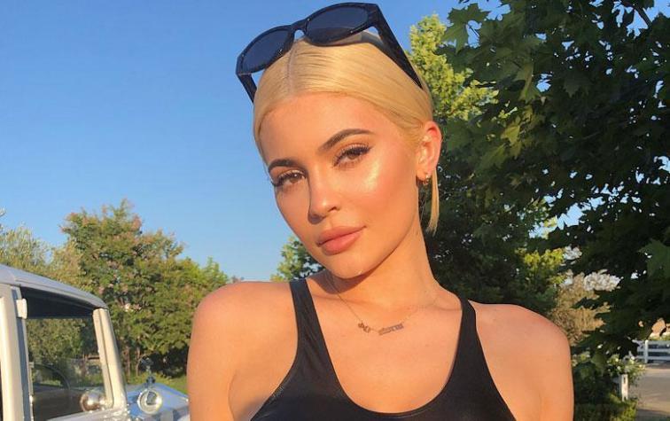 Kylie Jenner quedó igual a su hermana Khloé con nuevo look