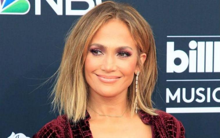 Celebridades presumen sus lujosos closets de zapatos