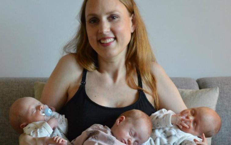 Madre de trillizos muestra como quedó su vientre tras el parto