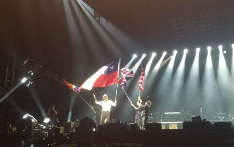 Paul McCartney confundió la bandera de Chile con la de Texas en pleno concierto