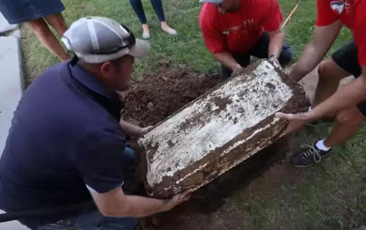 Abren una cápsula del tiempo de 1993 y estos fueron los tesoros que encontraron