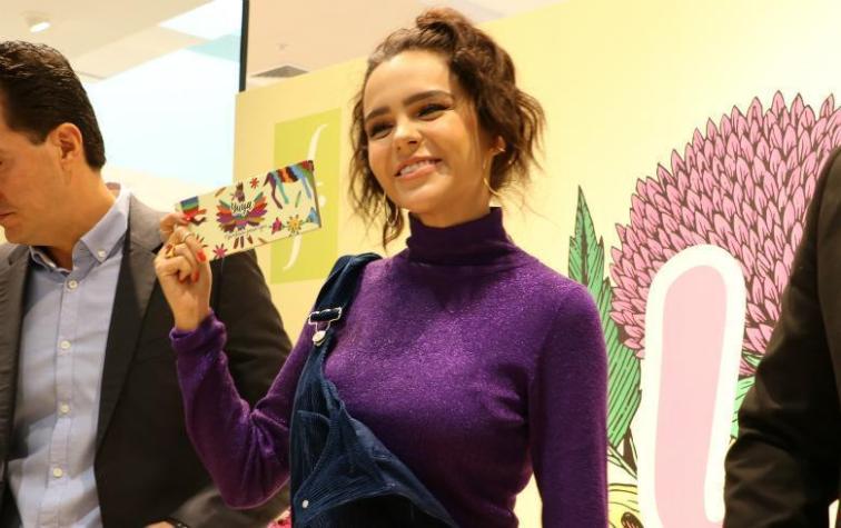 ¡Yuya presentó su línea de maquillaje en Chile! 