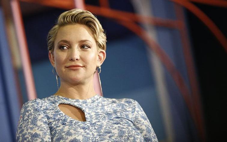 Kate Hudson es criticada por mostrar su cuerpo a 20 días de dar a luz