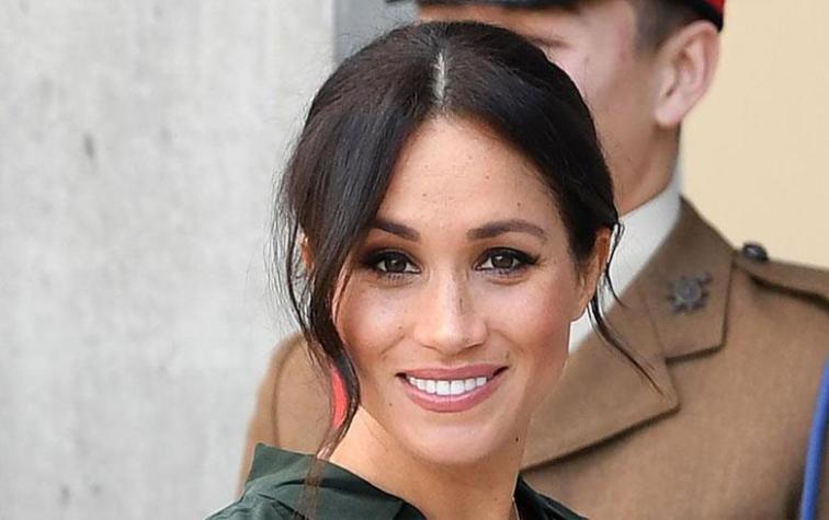 Meghan Markle rinde tributo a la princesa Diana usando sus joyas