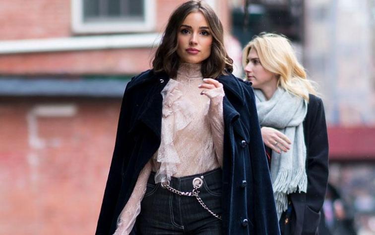 Olivia Culpo muestra una muy buena forma de usar el jeans masculino