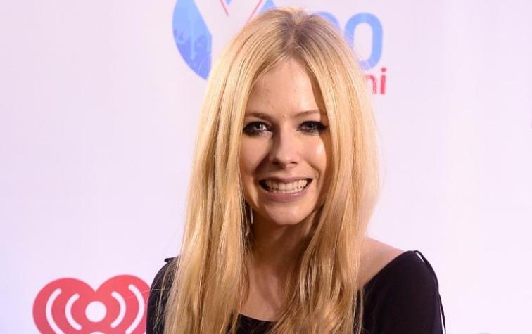 Avril Lavigne por fin habló sobre la teoría sobre su muerte y reemplazo por otra chica