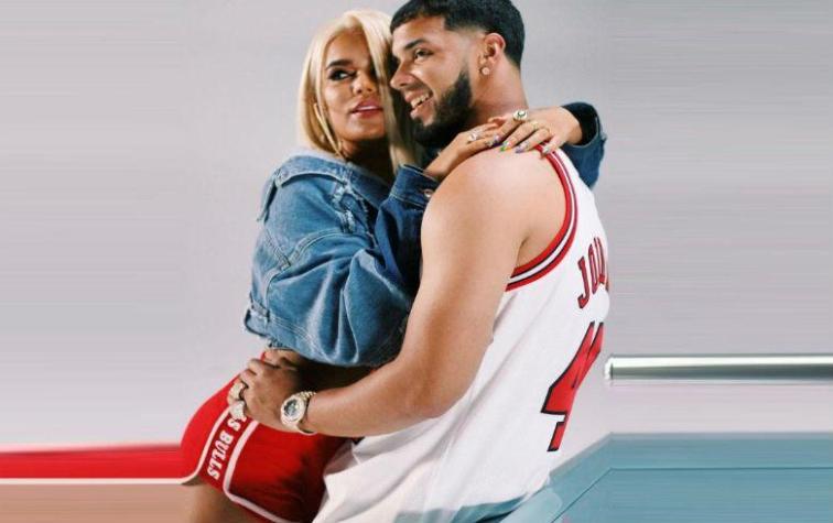 Karol G y Anuel gritan su amor a los cuatro vientos  