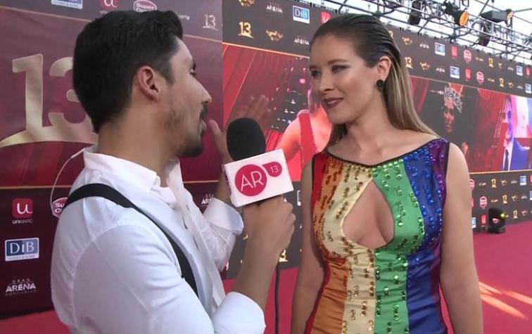 Carla Jara explica su colorido vestido en el Copihue de Oro 2018