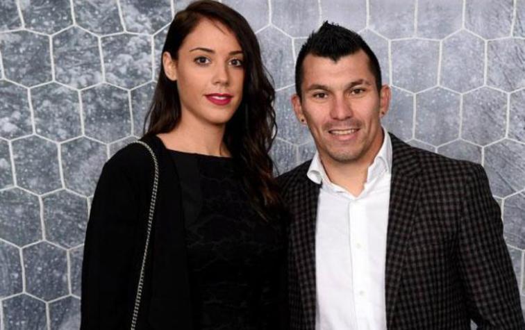 Esposa de Gary Medel entrará a estudiar nuevamente