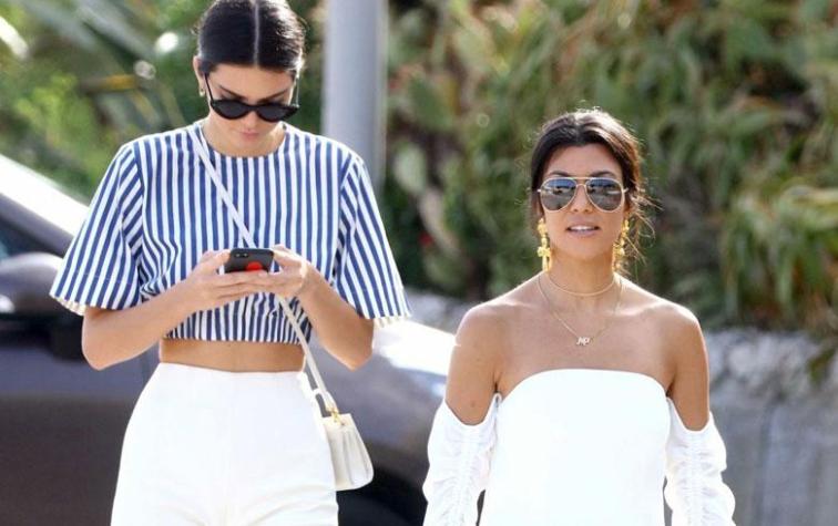 Kourtney Kardashian y Kendall Jenner llevan la moda del pijama a otro nivel