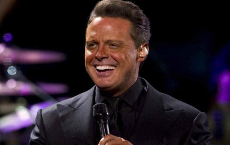 Ex novia de Luis Miguel sorprende con románticas fotos junto al cantante