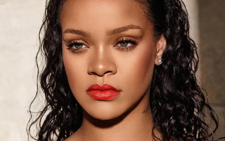 El emotivo homenaje de Rihanna a una fanática que falleció de cáncer