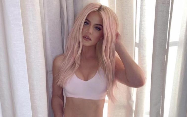 La dura respuesta de Khloé Kardashian a fan que criticó su tarjeta de navidad