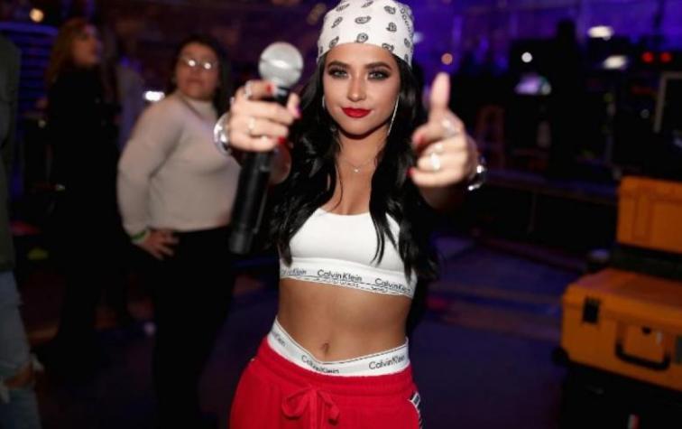 La razón por la que Becky G habla más en inglés que en español