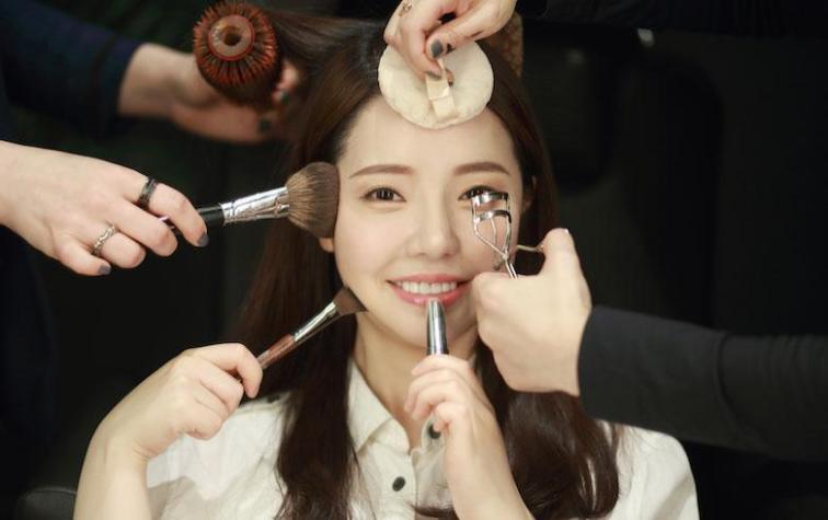 Mujeres coreanas alzan movimiento contra el maquillaje y estándares de belleza