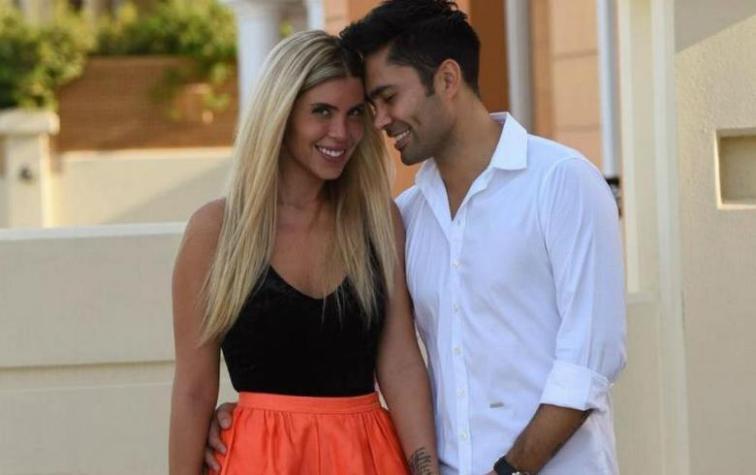 La románticas fotos de Coté López y el Mago Jiménez en Isla de Pascua