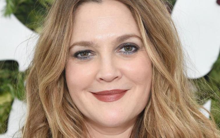 Drew Barrymore muestra su ‘antes y después’ luego de bajar 12 kilos