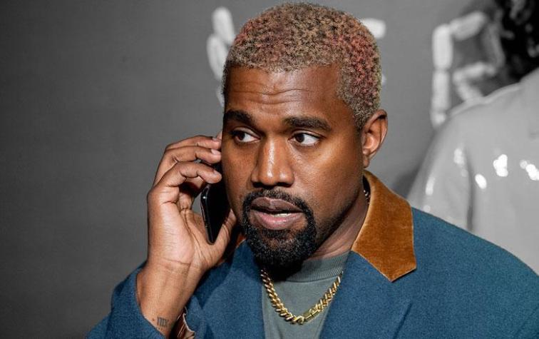 Actor regaña a Kanye West por usar el teléfono móvil en el teatro