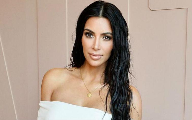 Kim Kardashian presume su última excentricidad en redes sociales 