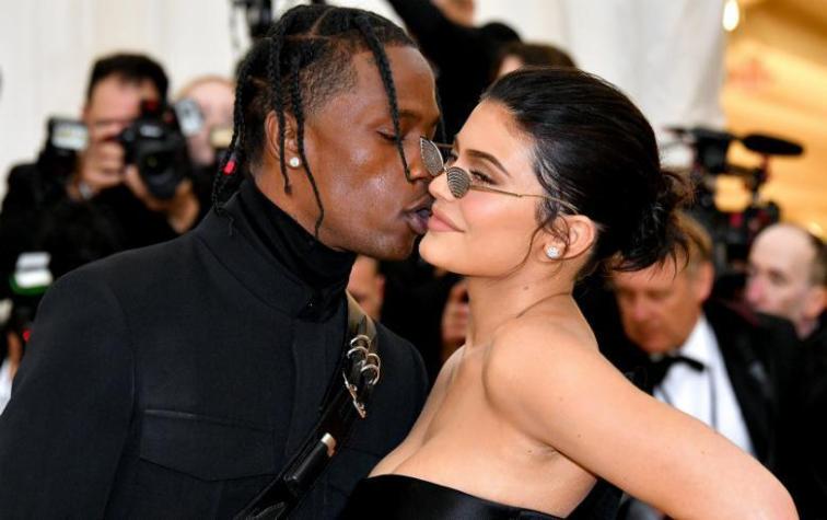 Kylie Jenner y Travis Scott no dejan que su hija vea televisión