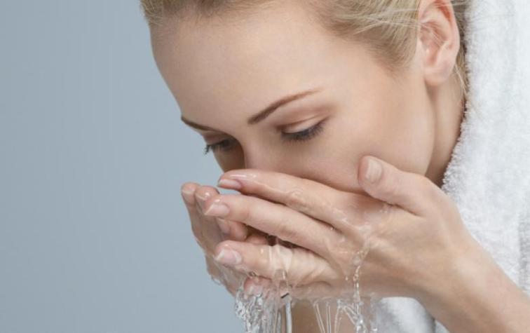 Te has lavado mal la cara siempre: este viral te muestra cómo hacerlo de manera correcta